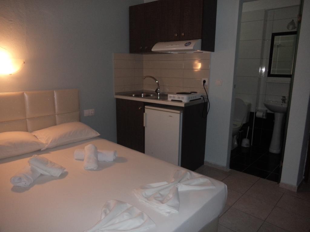 Hotel Dioni Paralía 部屋 写真