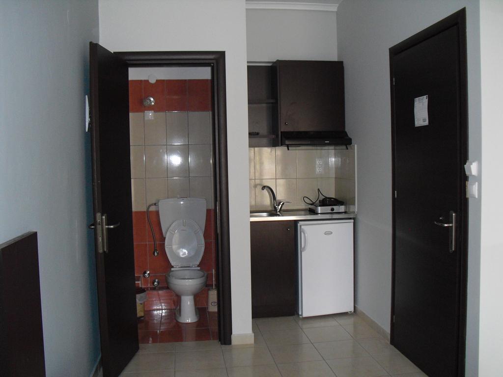 Hotel Dioni Paralía 部屋 写真