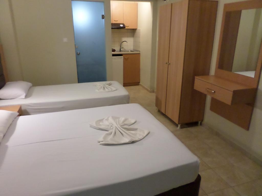 Hotel Dioni Paralía 部屋 写真