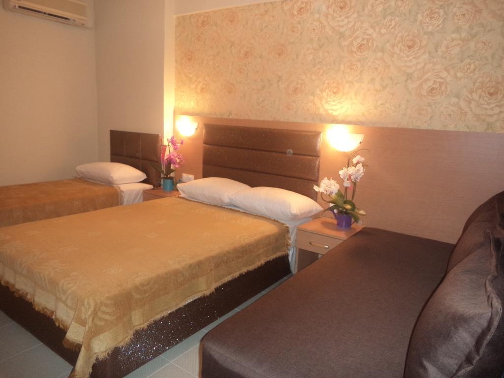 Hotel Dioni Paralía エクステリア 写真
